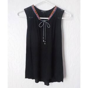 Black Tank Top Boho Embroidery Accent Women size Small Sleeveless mmCmmCmm